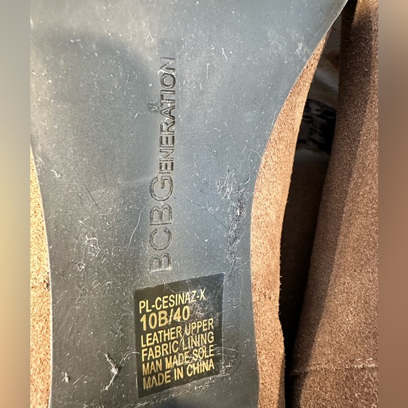 BCBGeneration tan suede boots - Picture 9 of 9